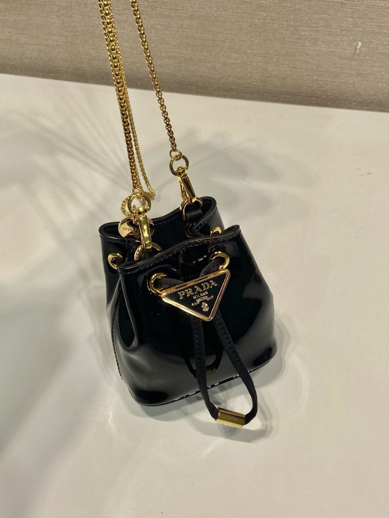 Pra*a bucket bags